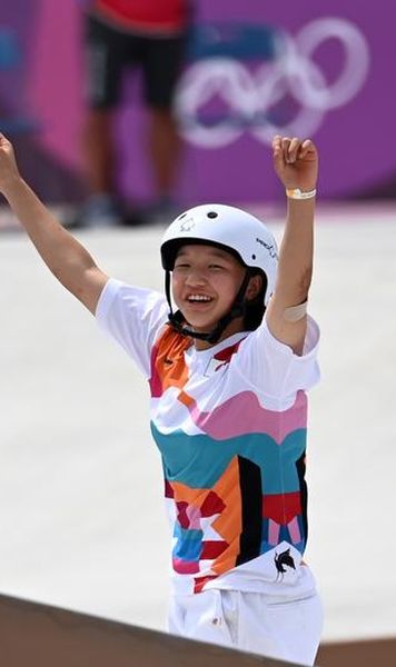 Performanță uluitoare la JO 2020 - O japoneză a devenit campioană olimpică la 13 ani