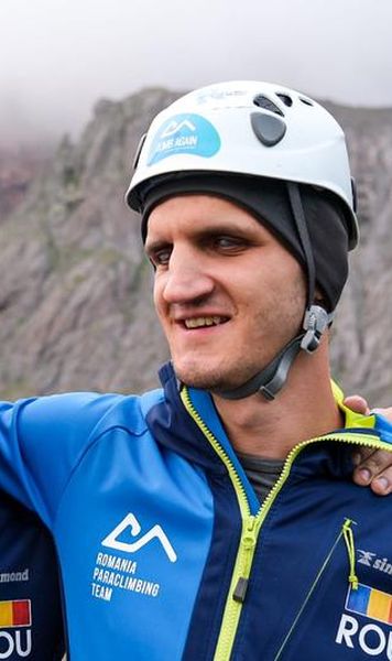 FOTO Răzvan Nedu și Alex Benchea, cei doi sportivi care văd împreună 1%, au ajuns pe Vârful Elbrus