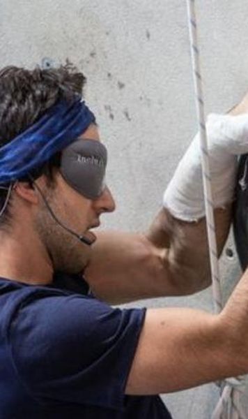 Performanță fantastică: Răzvan Nedu, nevăzător, a câștigat argintul la CM de Paraclimbing, deși a concurat cu un deget rupt