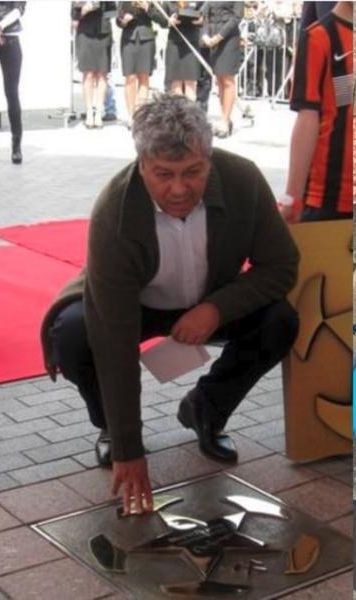 Steaua lui Mircea Lucescu de pe Aleea Celebrităţilor din Donețk, vandalizată de fanii echipei Șahtior