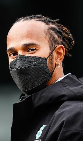 Lewis Hamilton și principalul adversar în lupta pentru titlul mondial: "Îmi ţin mereu respiraţia când sunt oameni în preajma mea"