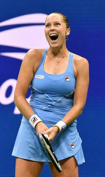 US Open  Prima reacție a jucătoarei eliminate de Emma Răducanu: Mă aștept să primesc 9 milioane de amenințări cu moartea