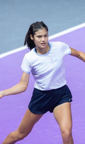 WTA: Emma Răducanu, revelaţia anului / Cine a fost desemnată cea mai bună jucătoare de tenis în 2021