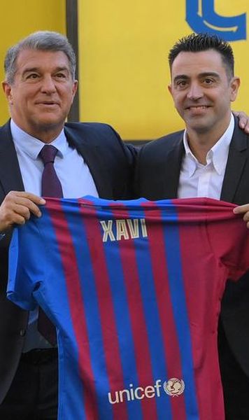 VIDEO Xavi, întoarcere emoționantă pe Camp Nou - Prezentat oficial ca noul antrenor al Barcelonei