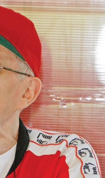 Mircea Stoenescu a murit la 78 de ani - Era "cel mai vechi dinamovist în viață"