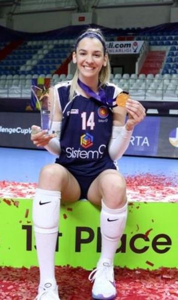 Alexia Căruţaşu, cea mai bună voleibalistă a României, va putea juca pentru Turcia