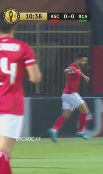 VIDEO Penalty dictat pentru un henț imaginar în sferturile Ligii Campionilor Africii - Faza a fost verificată și de VAR