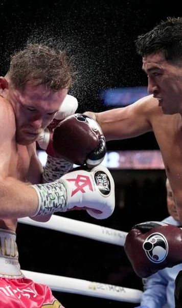 Dmitry Bivol l-a învins la puncte pe Saul „Canelo” Alvarez - Rusul și-a păstrat centura WBA
