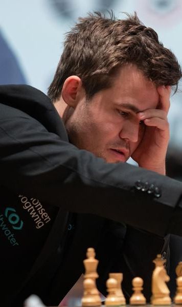 Șahul va avea un nou campion mondial - Hegemonia lui Magnus Carlsen, la final după o decizie surprinzătoare a norvegianului