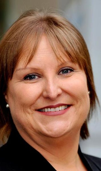 Premier League va fi condusă de o femeie - Cine este Alison Brittain