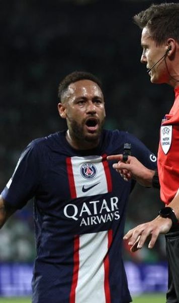 Sancționat pentru modul în care a sărbătorit un gol, Neymar l-a criticat pe arbitru pe rețelele de socializare