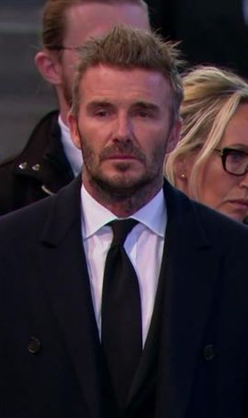 VIDEO ​David Beckham a stat 13 ore la coadă pentru a-i aduce un ultim omagiu Reginei Elisabeta a II-a