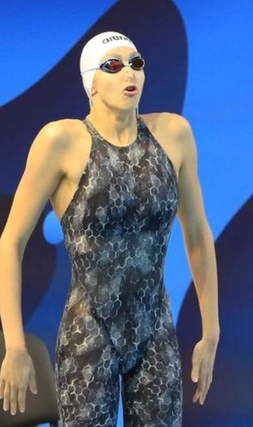 CM Natație Juniori: Rebecca Diaconescu, în semifinalele probei de 50 m spate