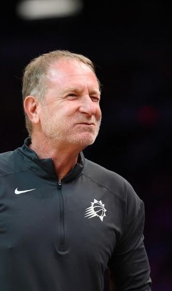 NBA: Phoenix Suns, scoasă la vânzare după ce patronul a fost suspendat pentru rasism și misoginism