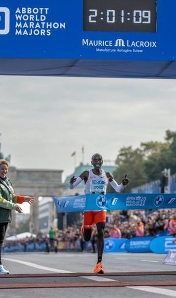 Eliud Kipchoge a câștigat maratonul de la Berlin și a stabilit un nou record mondial