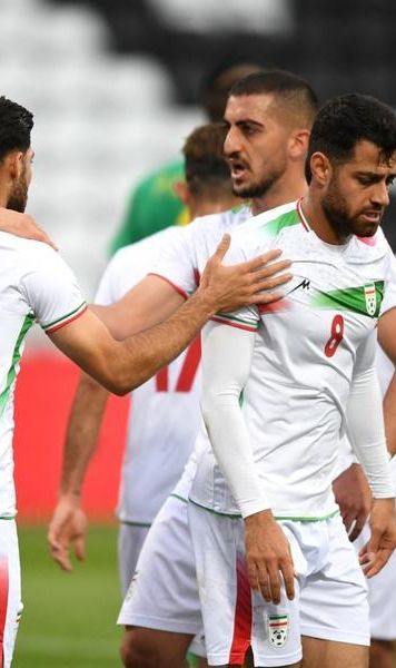 VIDEO Jucătorii din naționala Iranului, protest înaintea unui meci amical: „Nu mi-e frică să fiu dat afară”