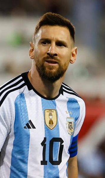 VIDEO Lionel Messi și cel mai ciudat autograf dat în carieră