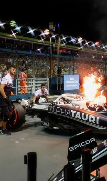 VIDEO Formula 1: Monopostul lui Pierre Gasly a luat foc în Singapore / Rezultatele primelor sesiuni de antrenamente libere