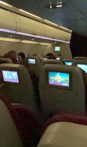 GSP: Detaliul remarcat de jurnaliștii români în avioanele Qatar Airways.
 Ce au văzut pe monitoare i-a uimit. „Hagi e Rege! Beckham e doar ghid 
de Doha: prezintă bucătăria și piețele”