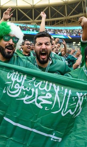 VIDEO Fericirea are chipul tău - Cum s-au bucurat fanii în Arabia Saudită