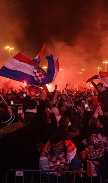 VIDEO Croația, în flăcări - Sărbătoare la Zagreb după ce Luka Modric și compania au cucerit bronzul mondial