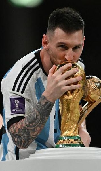 FOTO Messi, Mbappe și umbra lui Maradona - Imagini memorabile de la finala CM 2022 dintre Argentina și Franța