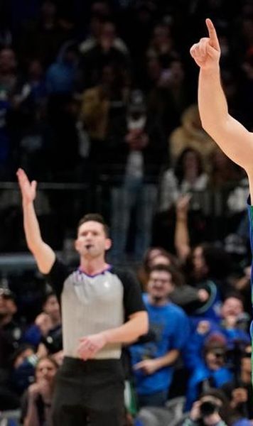 VIDEO Luka Doncic, performanță istorică în NBA - Dallas Mavericks, victorie spectaculoasă cu New York Knicks