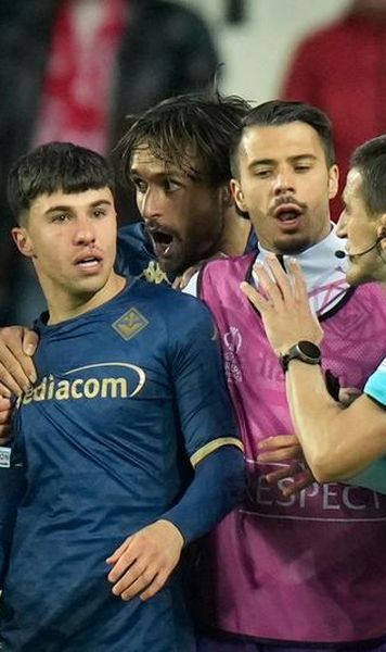 VIDEO Un jucător al Fiorentinei a fost lovit cu pumnul în față de un suporter al echipei Sivasspor