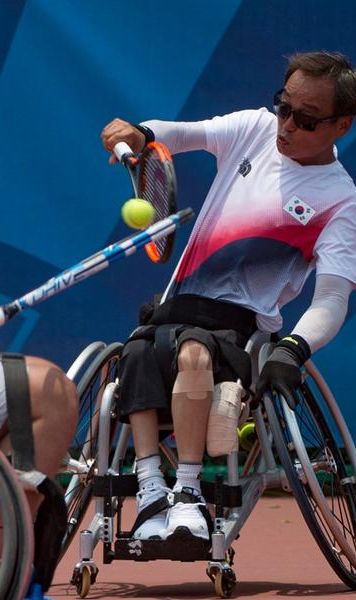 Jucător de tenis în scaun cu rotile, suspendat pentru dopaj la vârsta de 58 de ani