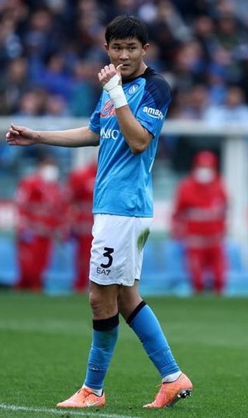 Fotbalistul cu care Paris Saint Germain vrea să întărească defensiva