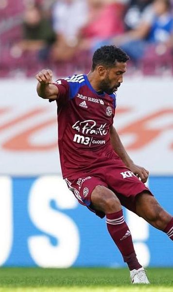 VIDEO Povestea unui gol marcat de la mijlocul terenului: „Am primit un mesaj pe Instagram”