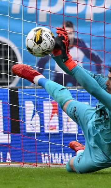 VIDEO Florin Niță, prestație magistrală în Cehia - Internaționalul român a apărat două penalty-uri