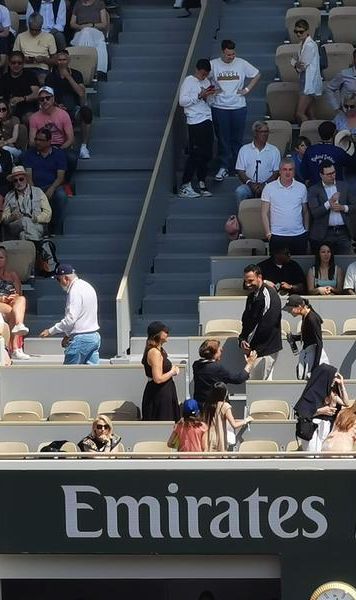 FOTO Ion Țiriac alături de fiul său și de Sorana Cîrstea pe Philippe Chatrier