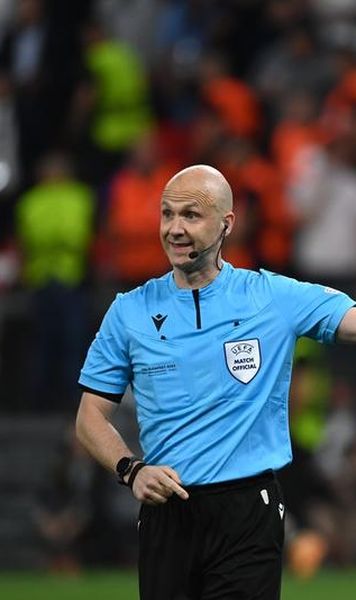 VIDEO Arbitrul Anthony Taylor, atacat la aeroport după finala Europa League