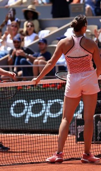 VIDEO Cea mai bună jucătoare a Ucrainei, huiduită la Roland Garros - A ignorat-o la fileu pe vedeta Belarusului