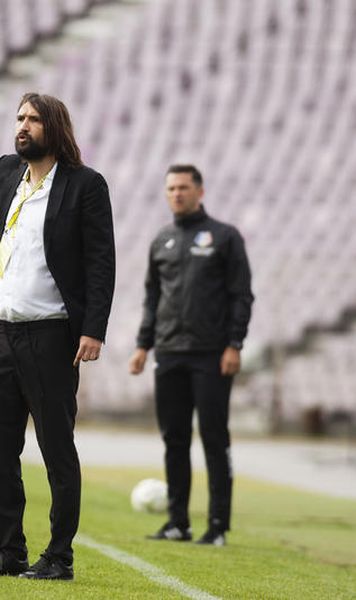 O echipă de tradiție se dezintegrează: Au plecat 15 jucători, conducătorii demisionează