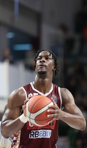 Campioana U BT Cluj a transferat un baschetbalist francez care a evoluat şi în NBA