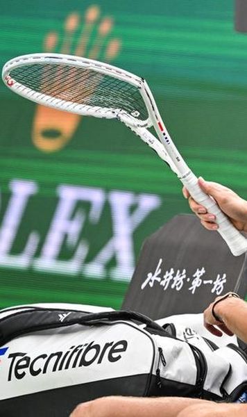 VIDEO ​Cimitirul rachetelor de tenis - Expoziție controversată la un club din Roma