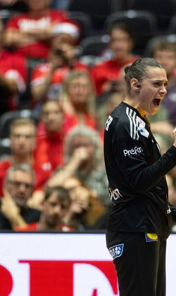 Șase handbaliste din campionatul României vor juca în finala CM 2023