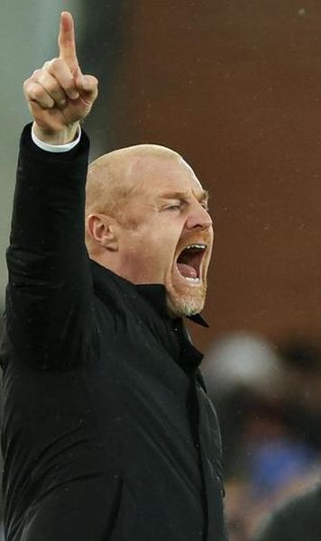 Un antrenor din Premier League spune că regula hențului este o glumă: „Putem dezbate toată ziua”