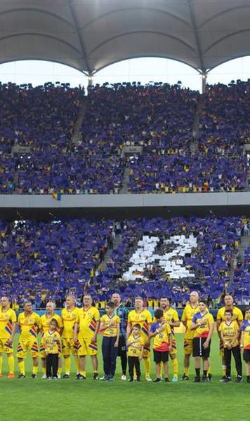 FOTO / VIDEO Peste 50.000 de oameni au salutat cea mai bună generație din istoria fotbalului românesc. Spectacol pe Arena Națională / Hagi: Am jucat fotbal pentru suporteri cât am putut