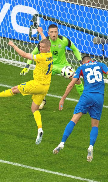 Slovacia - Ucraina 1-2  Exact ce nu ne doream! Calculele  se complică  în grupa României