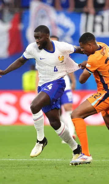 Olanda - Franța  Favoritele au dezamăgit: primul  0-0  de la Euro. Mbappe, uitat pe bancă
