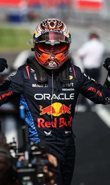 Fără rival  Max Verstappen, victorie la sprint și  pole-position  în Marele Premiu al Austriei