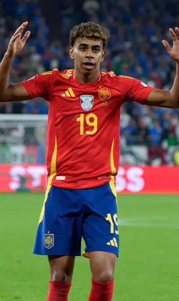 Sfat  Ce i-a spus  Rodri lui Lamine Yamal, imediat după ce Spania a câștigat EURO 2024