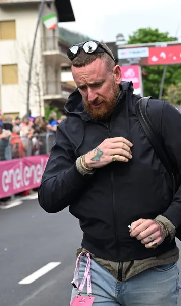 „M-a distrus”  Sir Bradley Wiggins a dezvăluit că a fost  abuzat sexual  de primul său antrenor