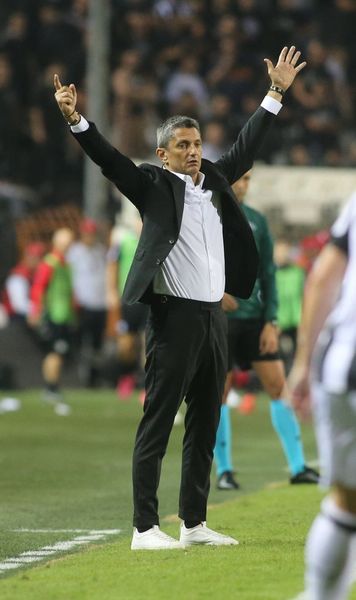 FCSB, subiect tabu Răzvan Lucescu  nu vrea să audă  de posibilul duel din play-off contra campioanei României: „Nu știu, nu-mi pasă”