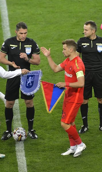 După 15 luni!  Istvan Kovacs o arbitrează pe  FCSB  după mai bine de un an