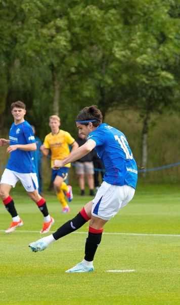 Îl vor la prima echipă  Ianis Hagi,  hattrick de senzație  pentru Rangers B. Reacția fanilor