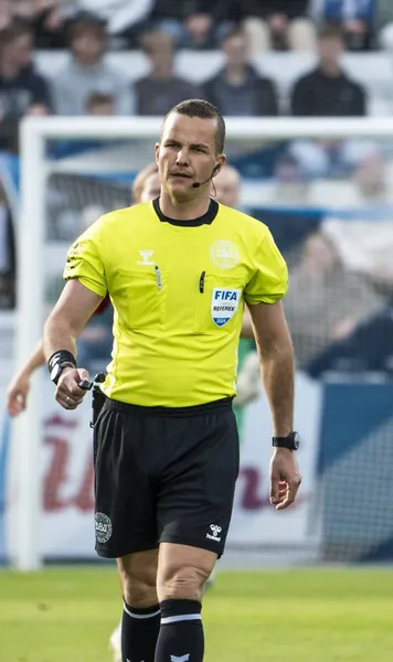 FCSB - Sparta Praga  UEFA a stabilit  arbitrii  la meciul decisiv pentru play-off-ul UCL